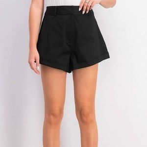 Danielle Bernstein Womens Cuffed High-Cut Shorts